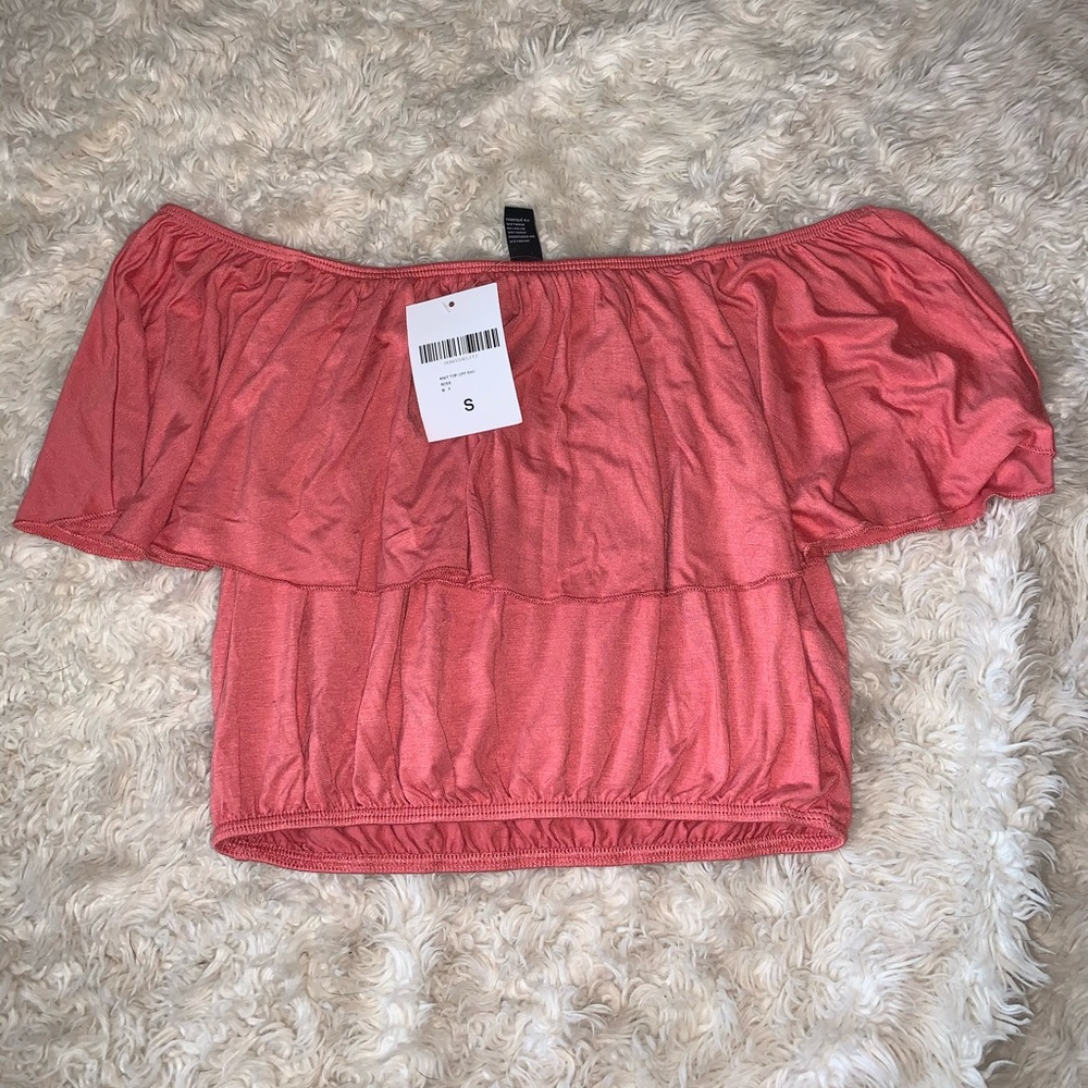 Off shoulder crop flounce top